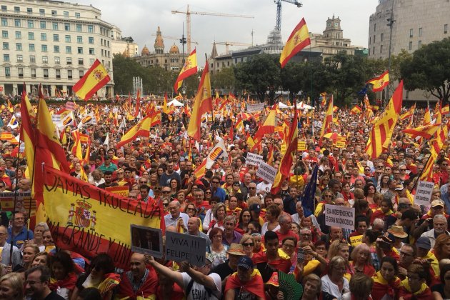 mani espanyolista 12o - carlota camps