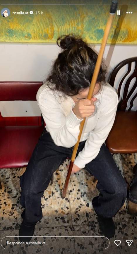 Rosalia jugando al billar con Loli, Ig