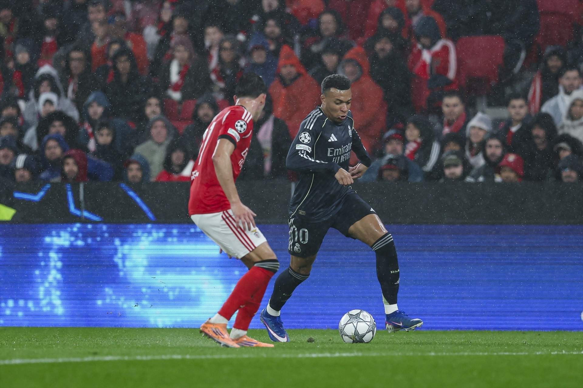 Mbappe, durant el Benfica - Reial Madrid / Foto: Europa Press