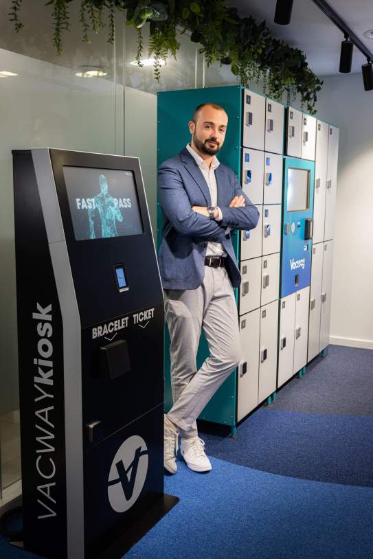 Javier Montón, cofundador y consejero delegado de la empresa Vacway, especializada en armarios inteligentes