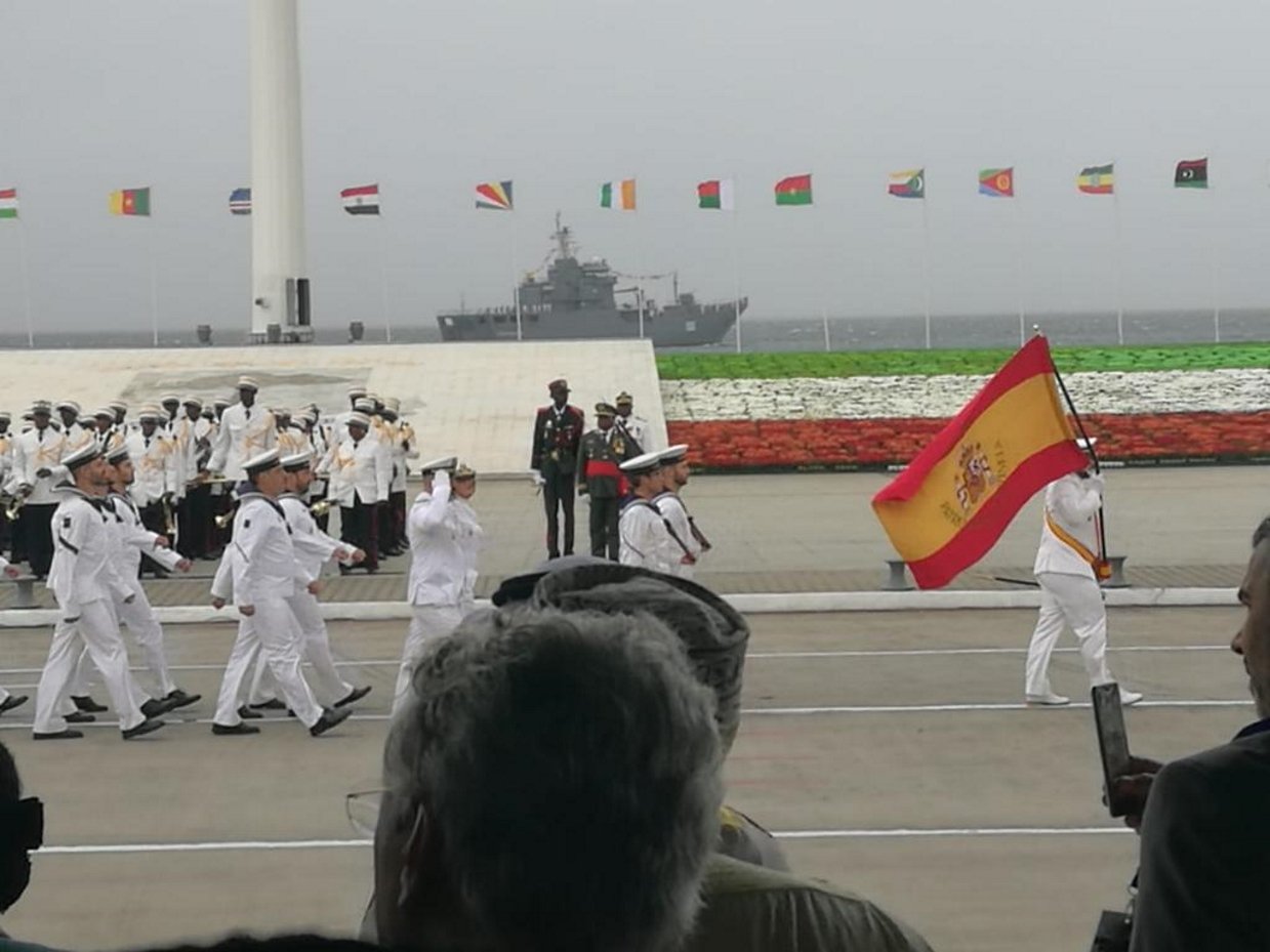 L'Armada espanyola, a la desfilada del 12-O del dictador guineà