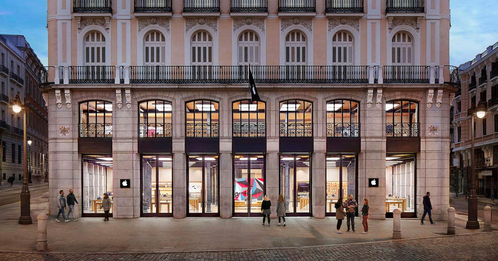 Scan. Pay. Go: la nueva forma de pagar en las Apple Store