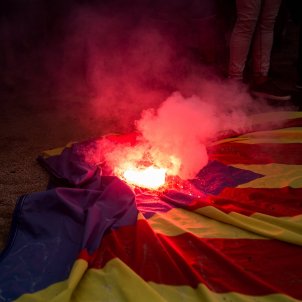 12-O, hispanitat, espanyolisme, democracia nacional, dn, ultra, bengales, fum, crema estelades (bona qualitat) - Carles Palacio 12-O, hispanitat, espanyolisme, democracia nacional, dn, ultra, bengales, fum, crema estelades (bona qualitat) - Carles Palacio
