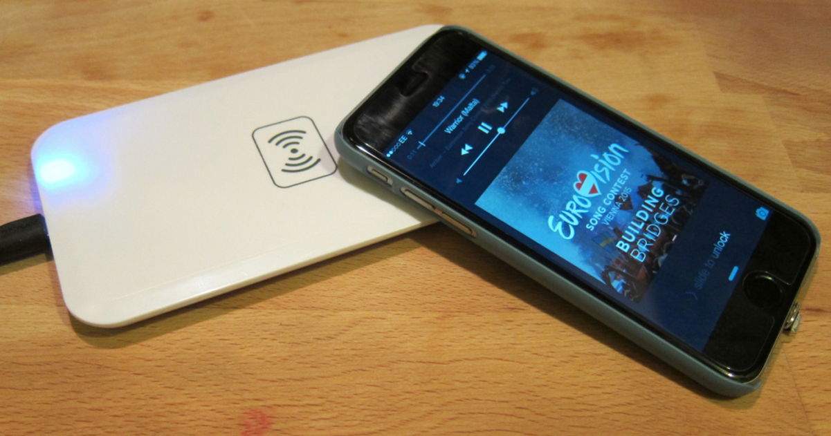 Com Carregar de Forma Inalàmbrica l'iPhone 6 i 6 Plus