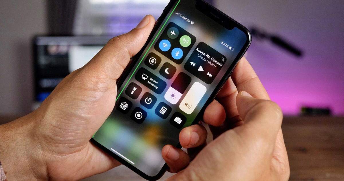Per què alguns iPhone X tenen una línia verda a la pantalla