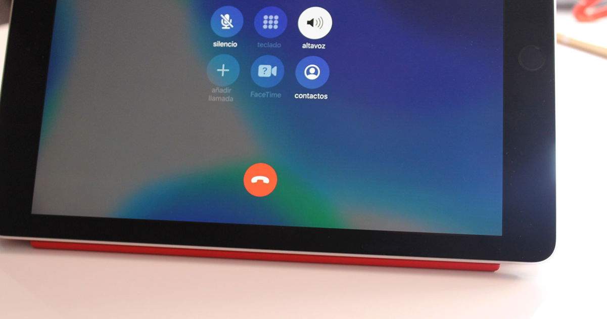 Com realitzar una trucada telefònica des de l'iPad