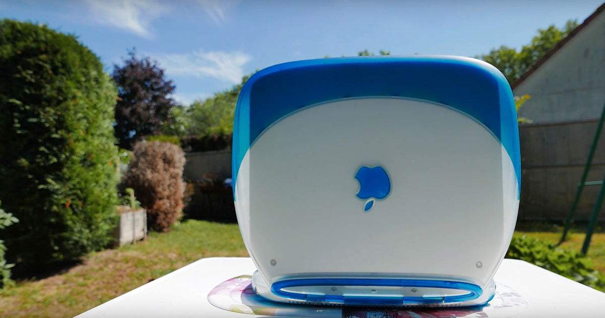 Quan el logo de la poma d'Apple dels MacBook estava al revés