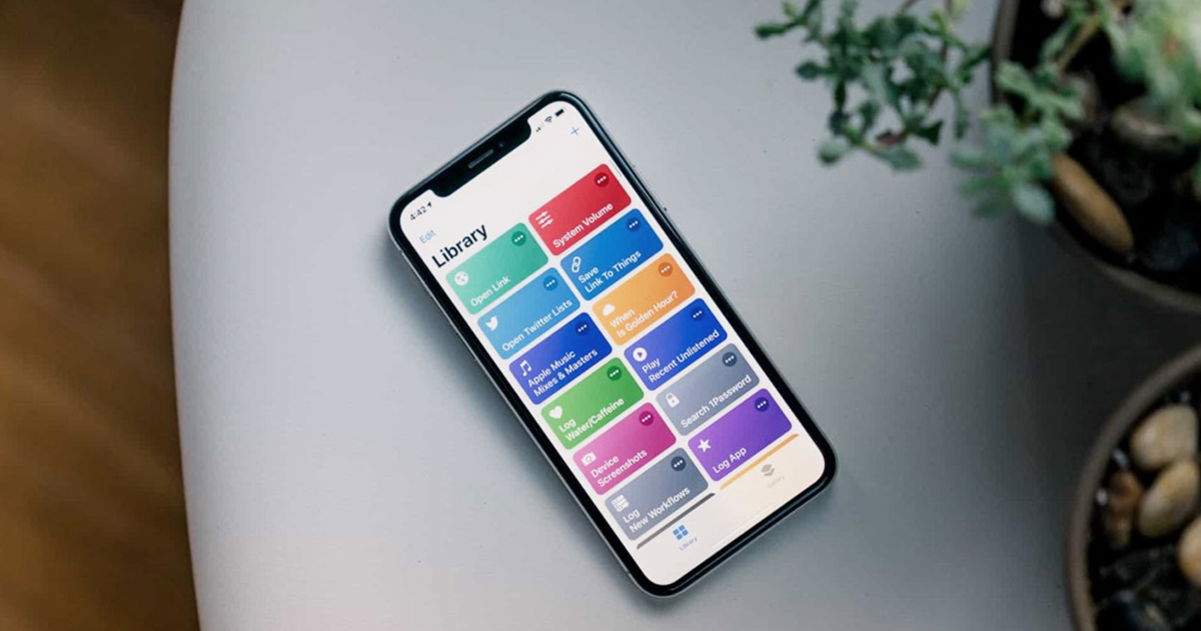 No vegis vídeos a YouTube, llegeix-los: aquesta drecera d'iOS és simplement magnífica