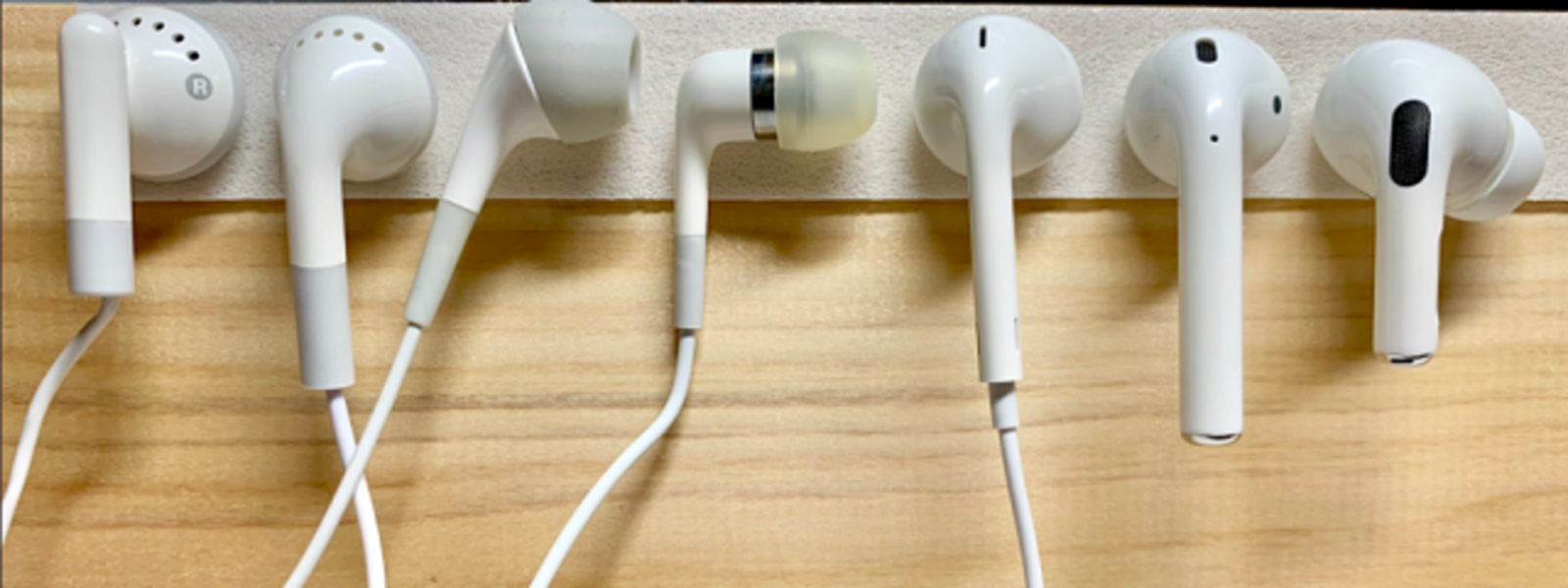 La història dels auriculars d'Apple en una imatge