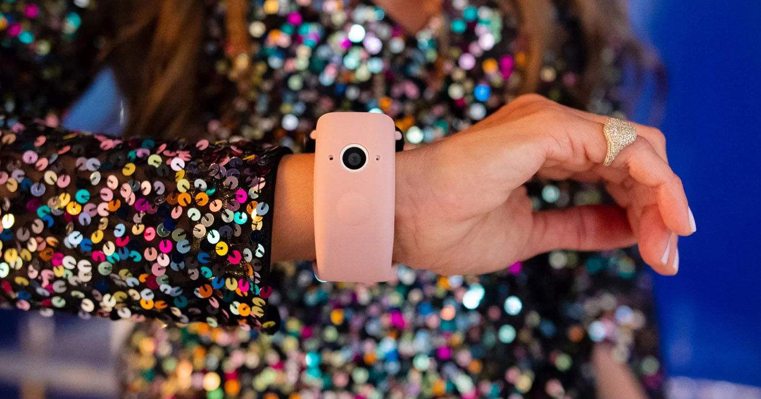 La correa con cámaras para el Apple Watch finalmente llega al mercado tras cuatro años de desarrollo