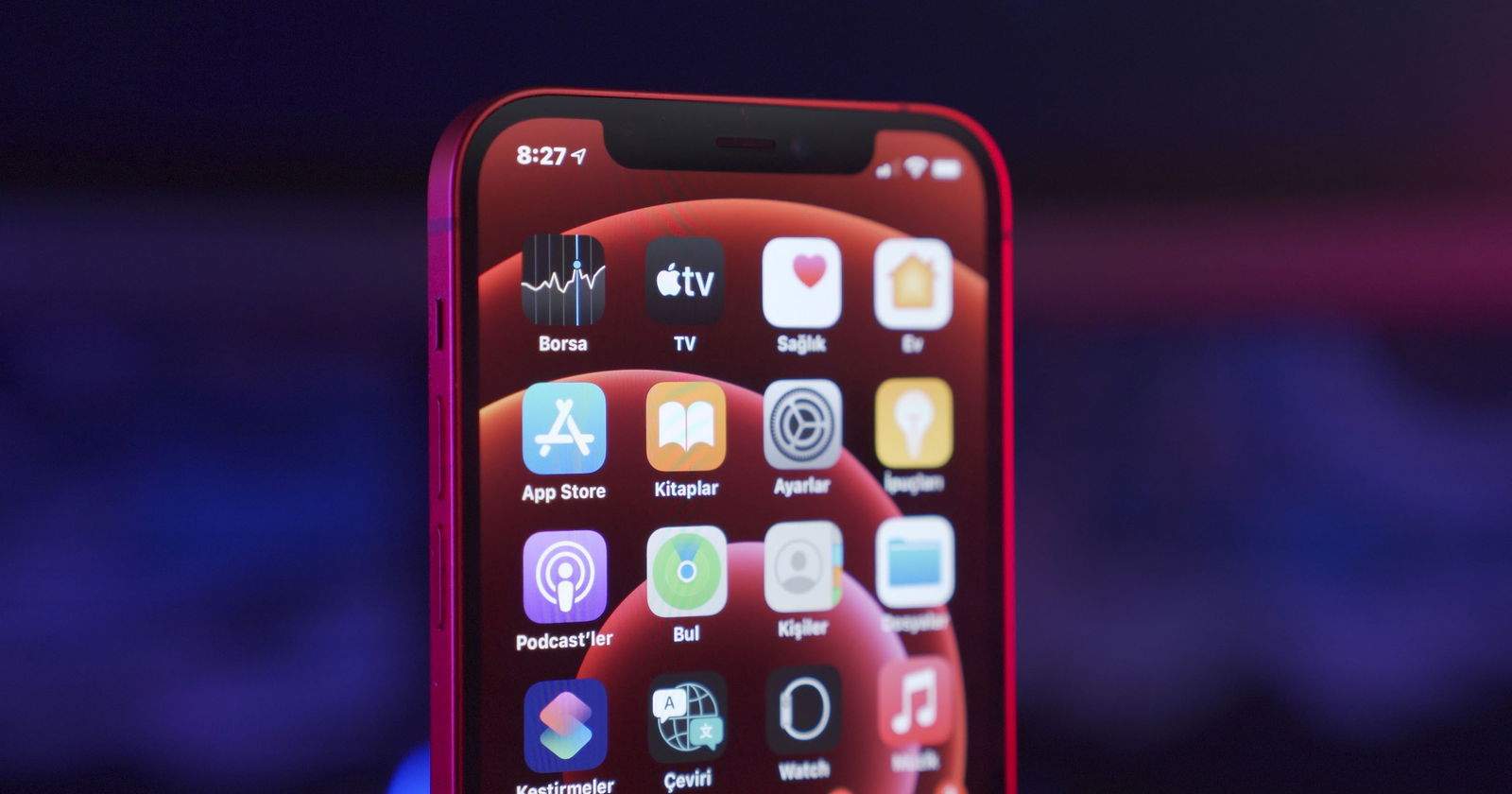 Per primera vegada l'iPhone es vendrà amb programari de tercers preinstal·lat