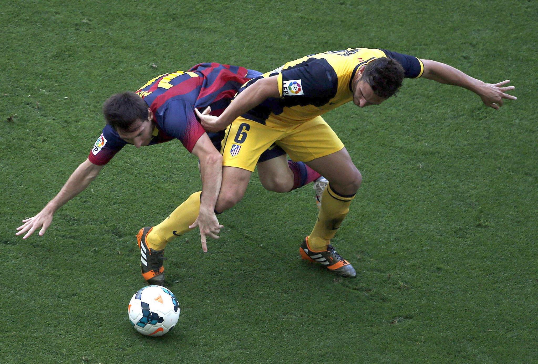 Mateu Lahoz va disculpar-se per anul·lar un gol que donava la Lliga al Barça