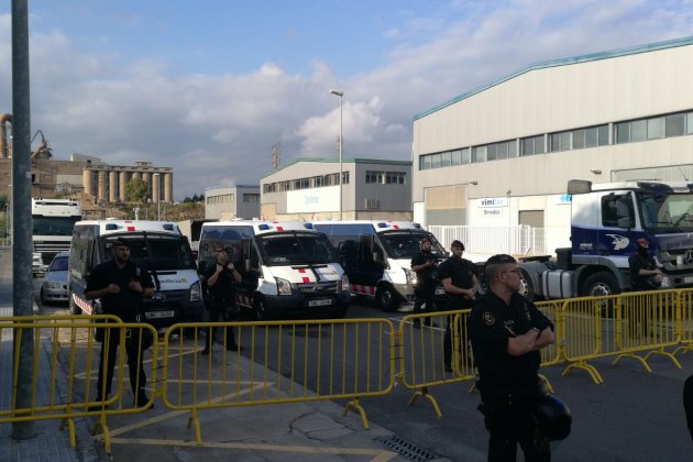 Mossos Sant Vicenç dels Horts Vox 2 Mossos Sant Vicenç dels Horts Vox 2