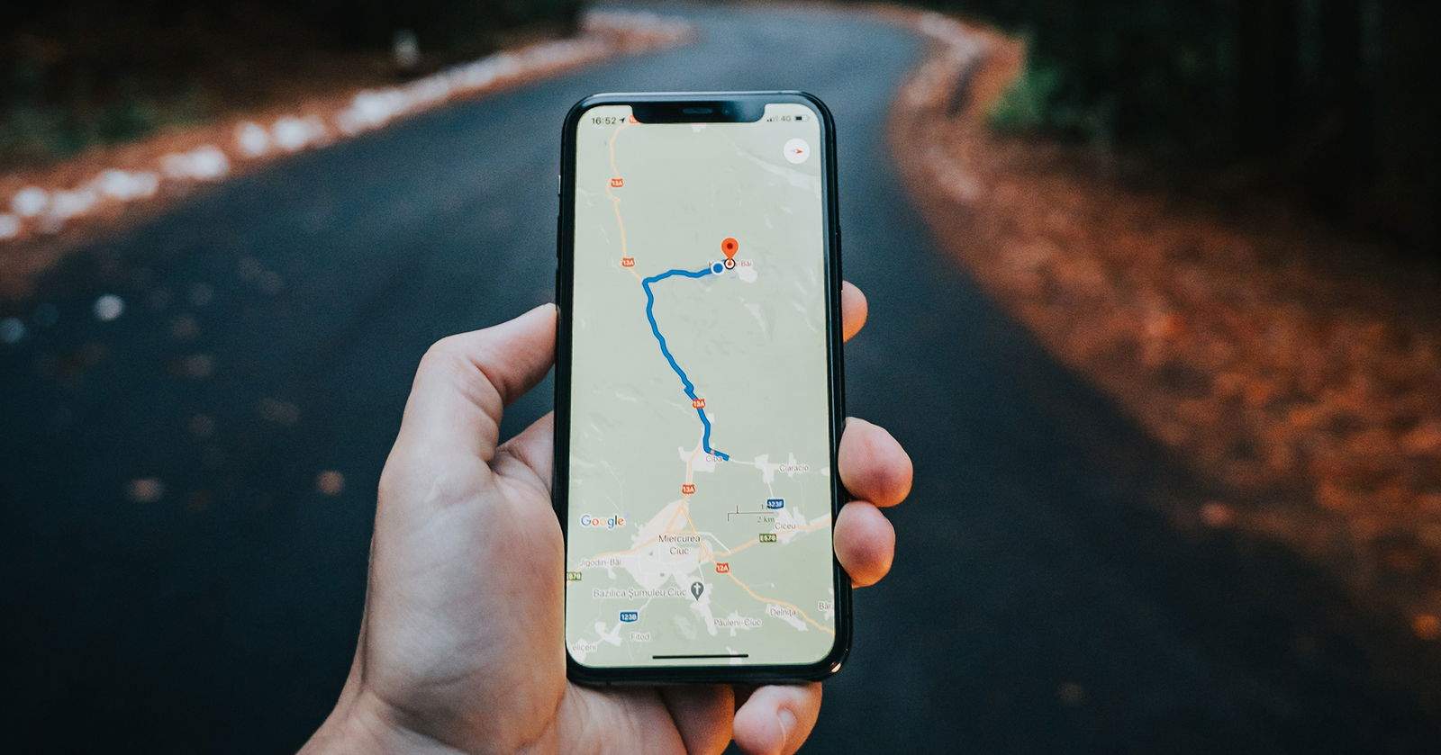 Com compartir localització entre familiars a l'iPhone