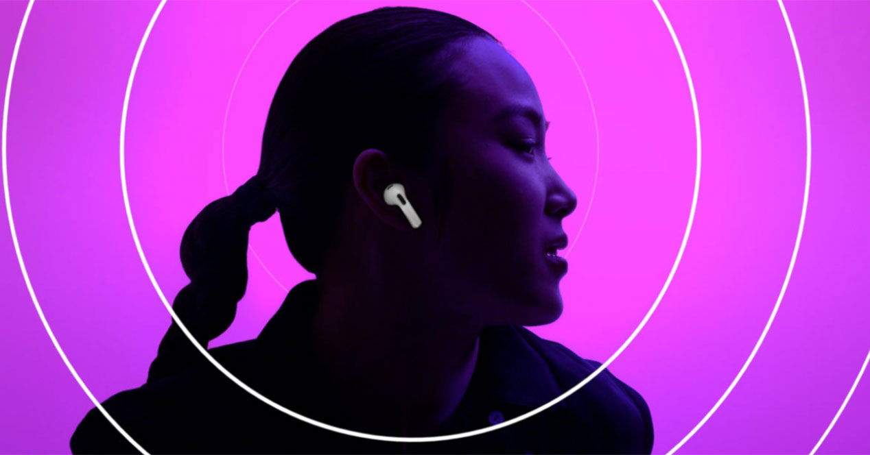 Com canviar els controls tàctils dels AirPods Pro i AirPods 3