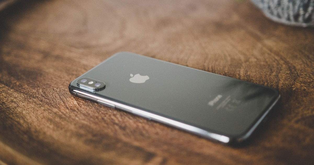 T'enrecordes dels (falsos) rumors de l'iPhone X?