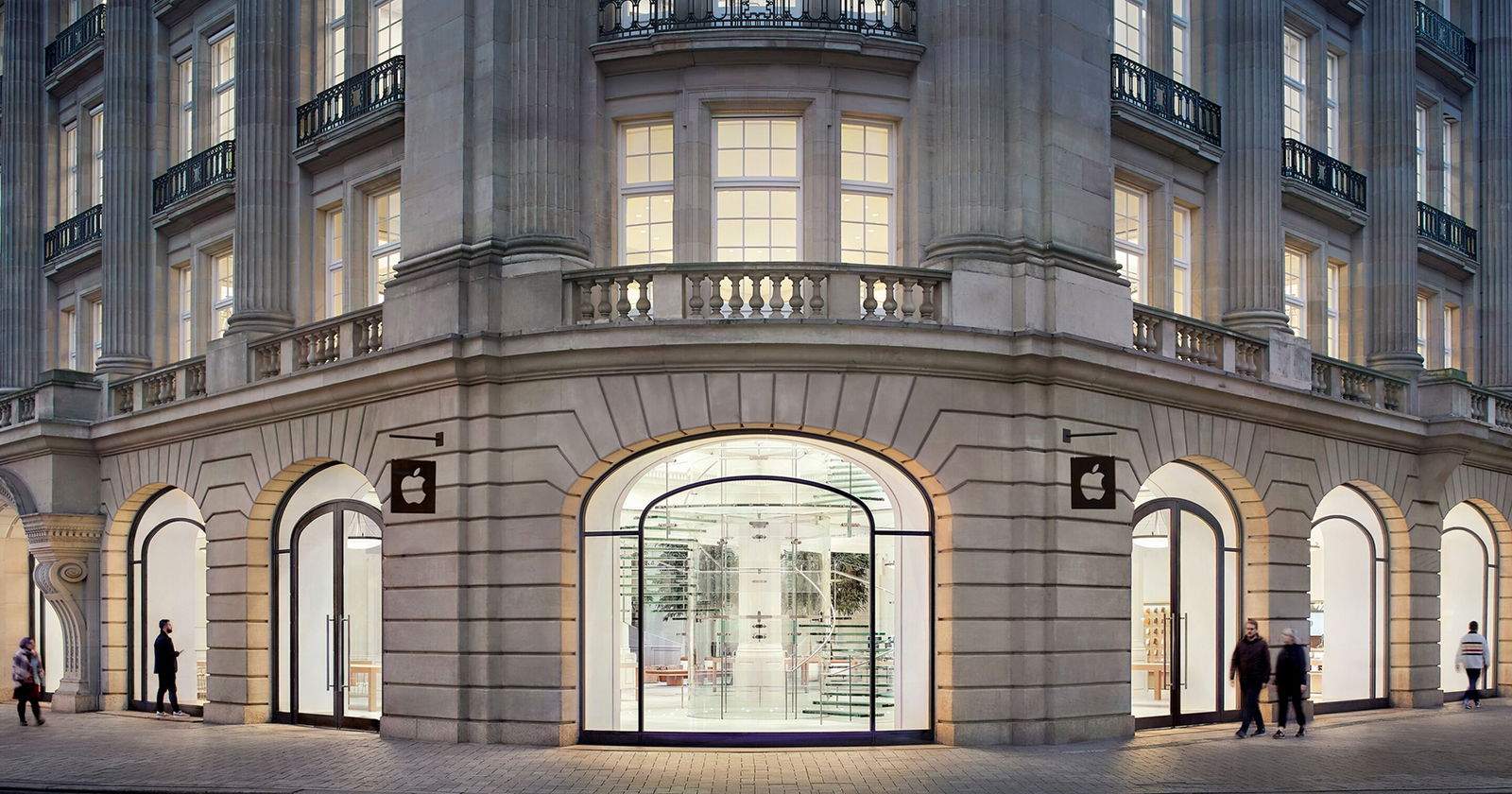 Los empleados de una Apple Store de Amsterdam retenidos como rehenes en un atraco