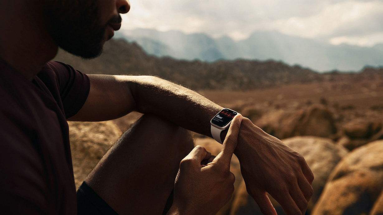 Millors 7 accessoris per entrenar amb l'Apple Watch: monitors, cintes i més