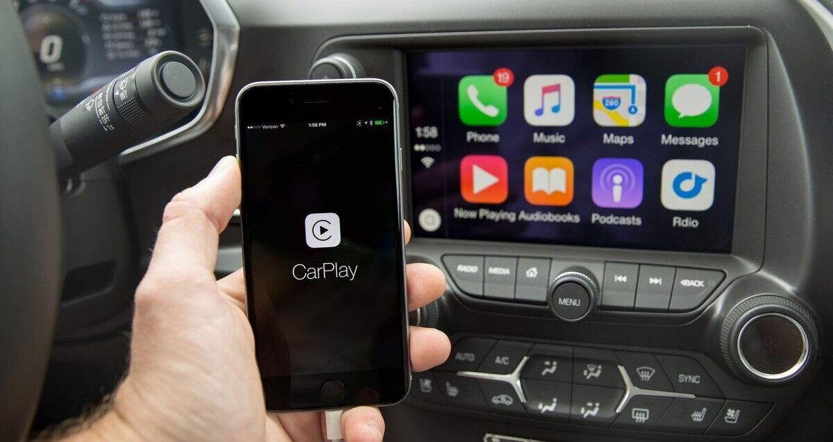 BMW està enviant vehicles sense CarPlay per la falta de xips