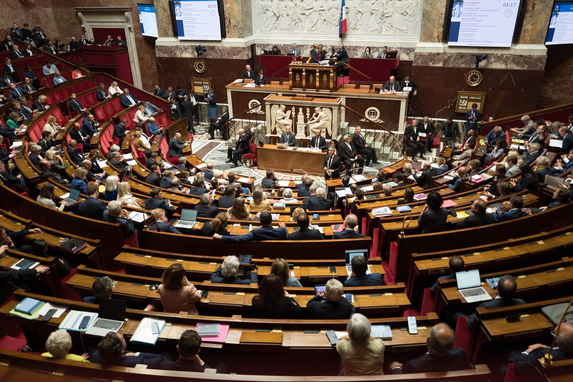 Tempesta política a França després de la mort d'un noi després d'una pallissa en una manifestació ultra