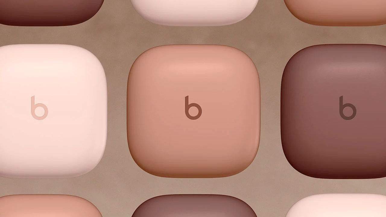 Apple i Kim Kardashian llancen la nova línia exclusiva de Beats Fit Pro