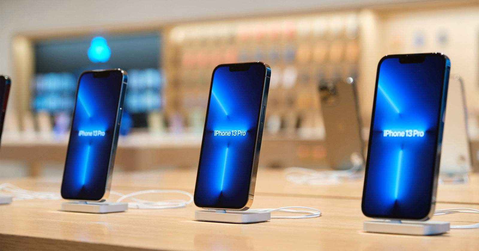 Històric: Apple rebaixa el preu de l'iPhone 13 a la seva web oficial (però no al teu país)