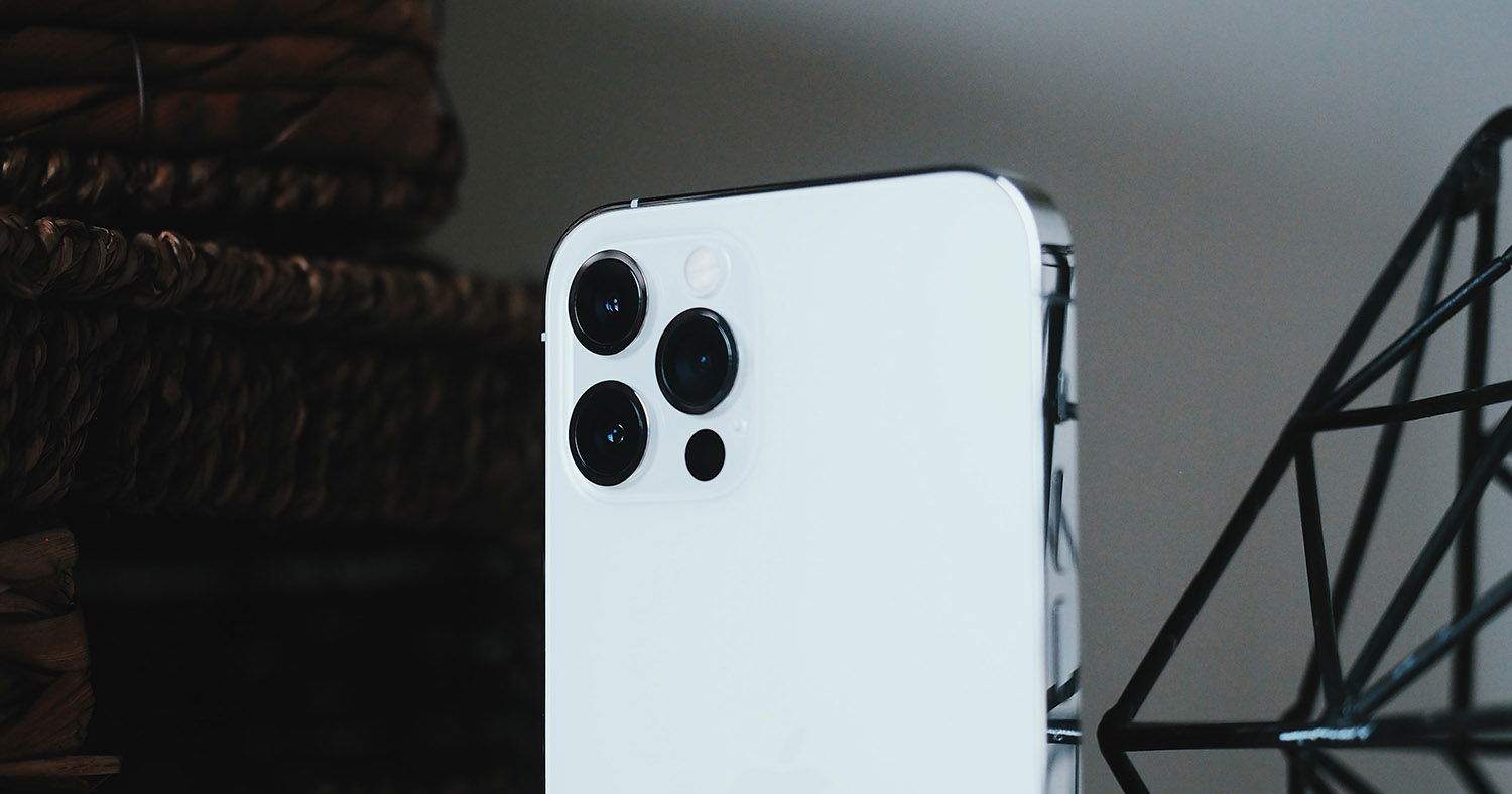 Este iPhone 12 Pro cuesta menos que el iPhone 12 y es muy superior