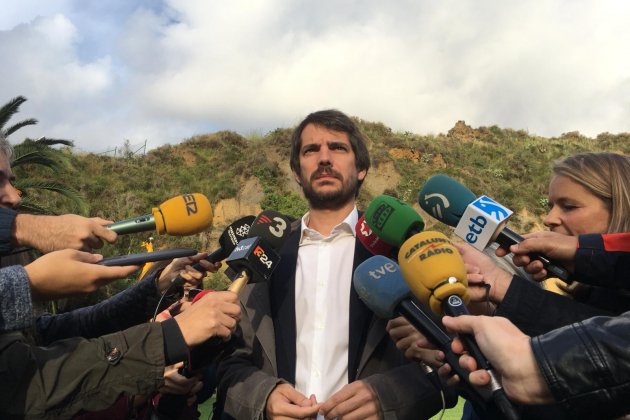 EL NACIONAL Ernest Urtasun ofrena Companys   Carlota Camps
