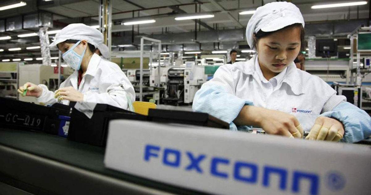 Salvar al iPhone 14 Pro, Foxconn necesita 100.000 trabajadores entre los que habrá soldados retirados