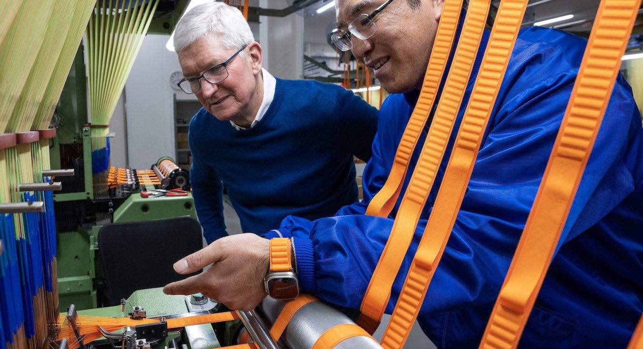 Les corretges de l'Apple Watch es fabriquen al Japó i Tim Cook ha visitat la seva impressionant fàbrica