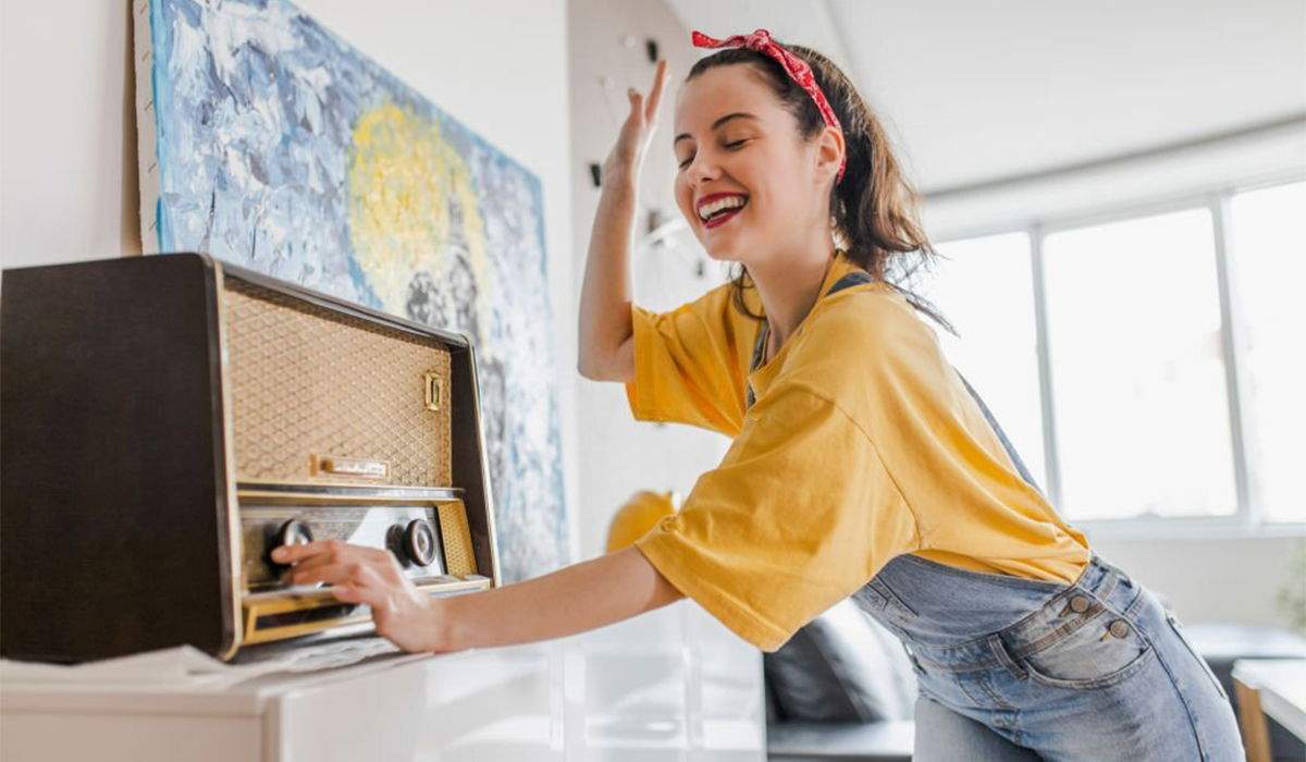 Aplicacions per escoltar emissores de ràdio en línia