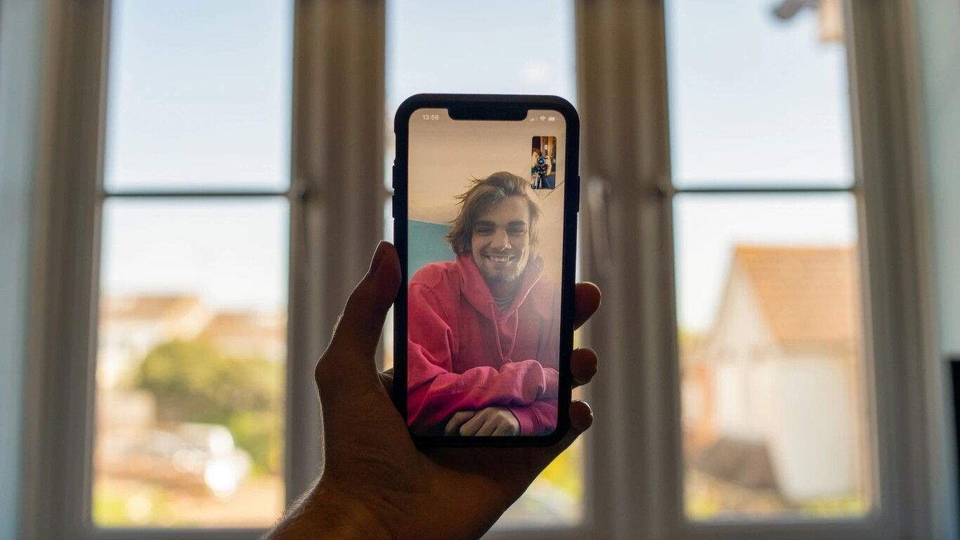 Com programar una trucada de FaceTime des de l'iPhone, l'iPad o el Mac