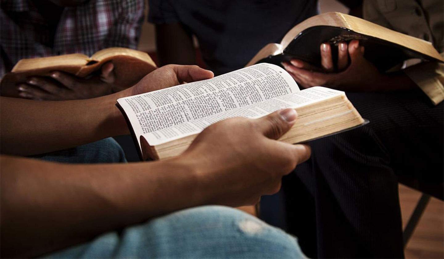 Millors aplicacions d'iPhone per estudiar la Bíblia