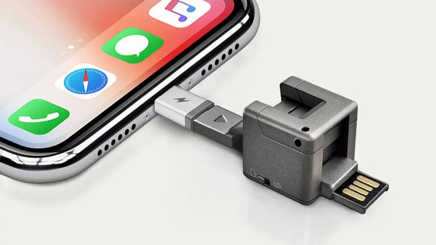 Aquest estrany cub màgic incorpora fins a 8 accessoris diferents per al teu iPhone