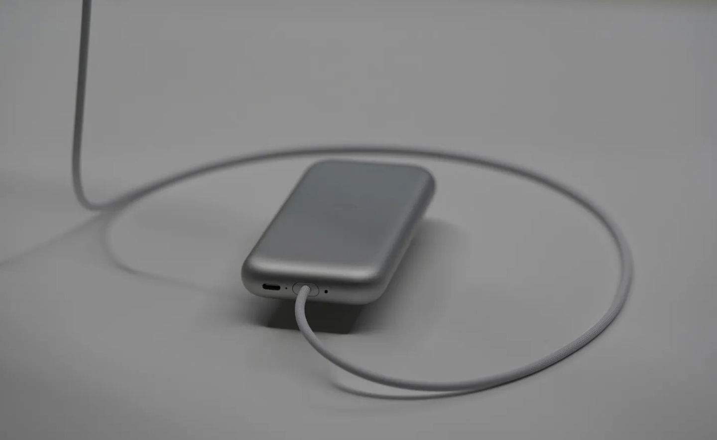 La bateria de les Apple Vision Pro es dirà "Magic Battery"