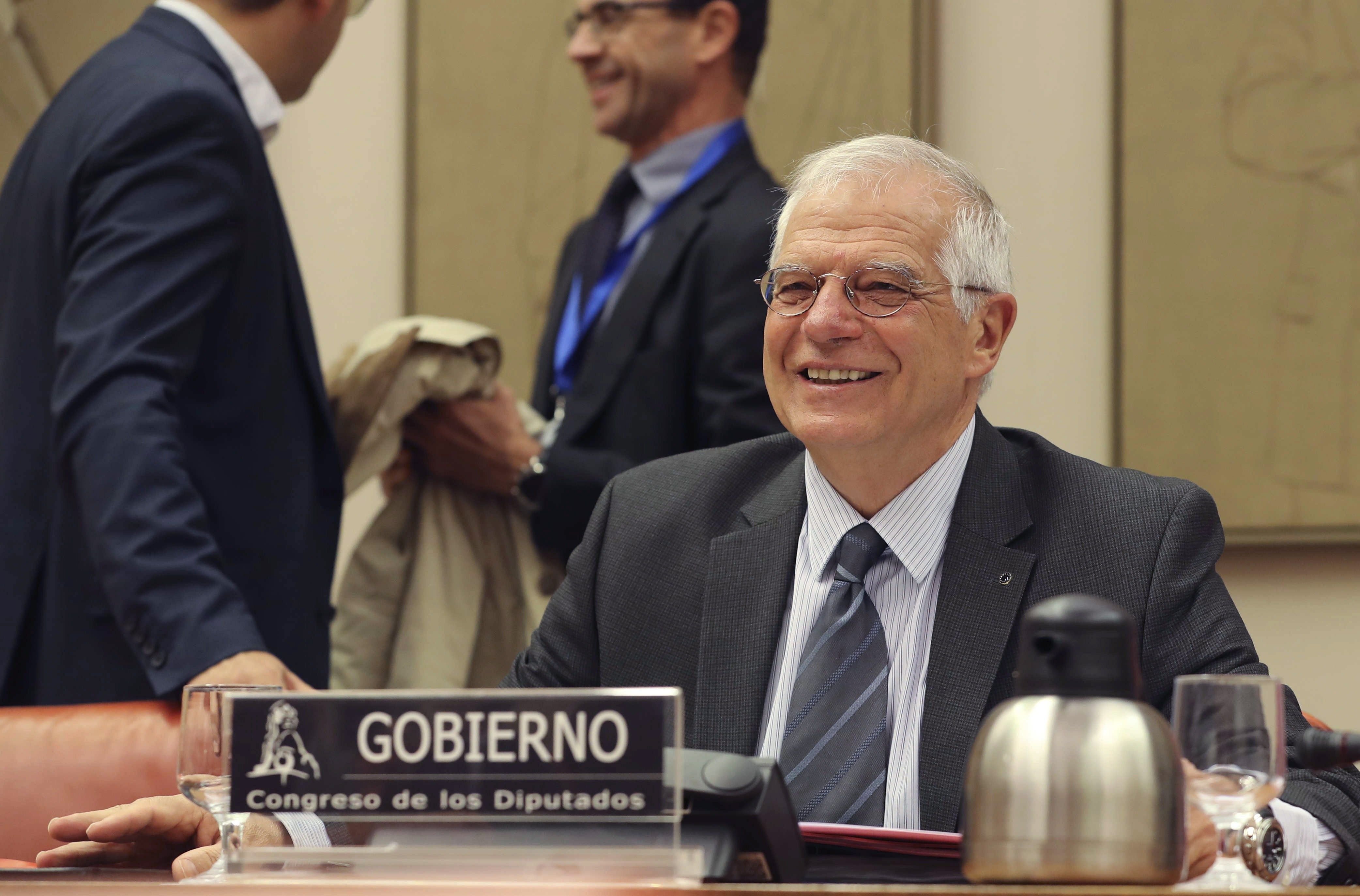 El PP salva a Borrell de ser reprobado por el Senado por el caso Abengoa