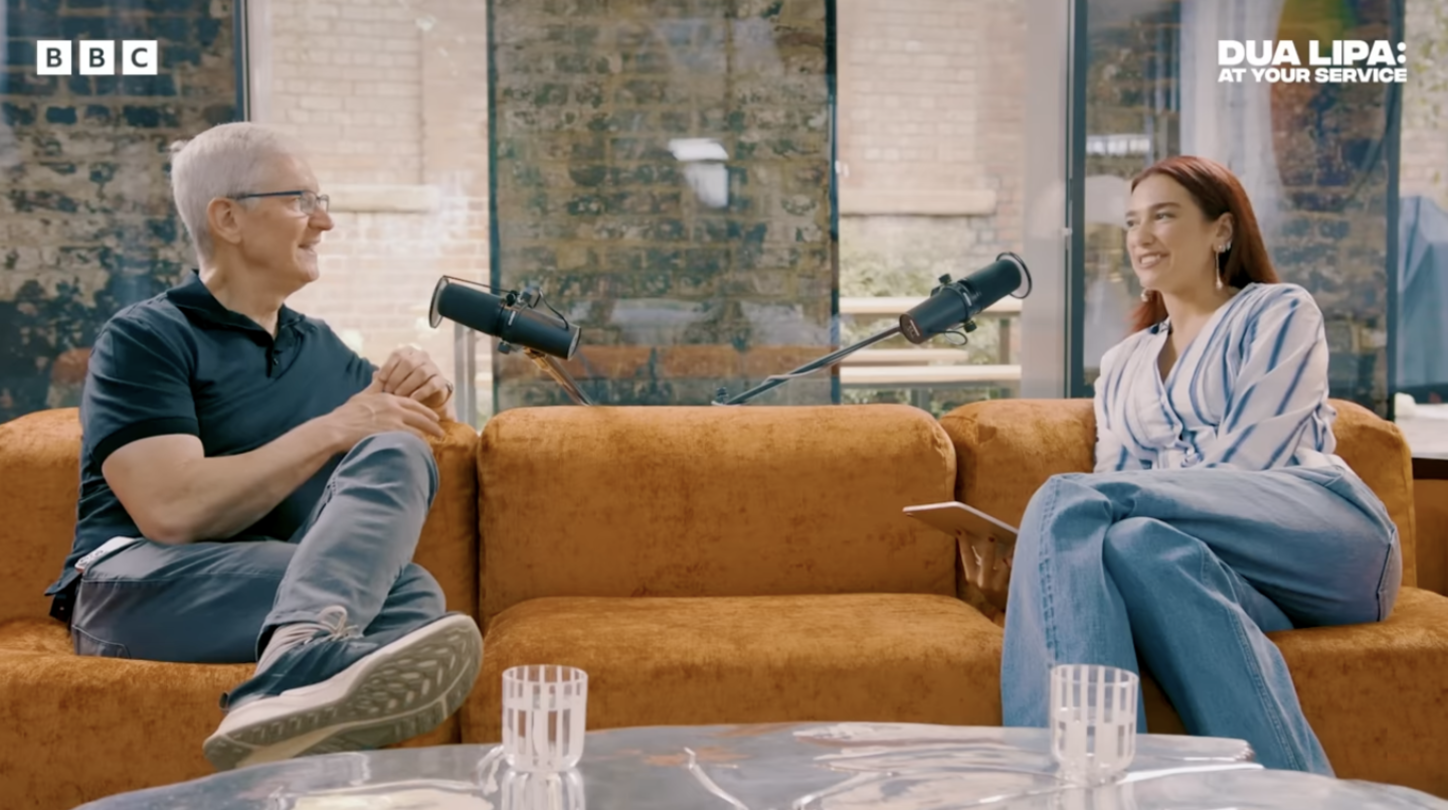 "Si Steve Jobs siguiera vivo, sería el CEO de Apple", Tim Cook habló en una entrevista con Dua Lipa