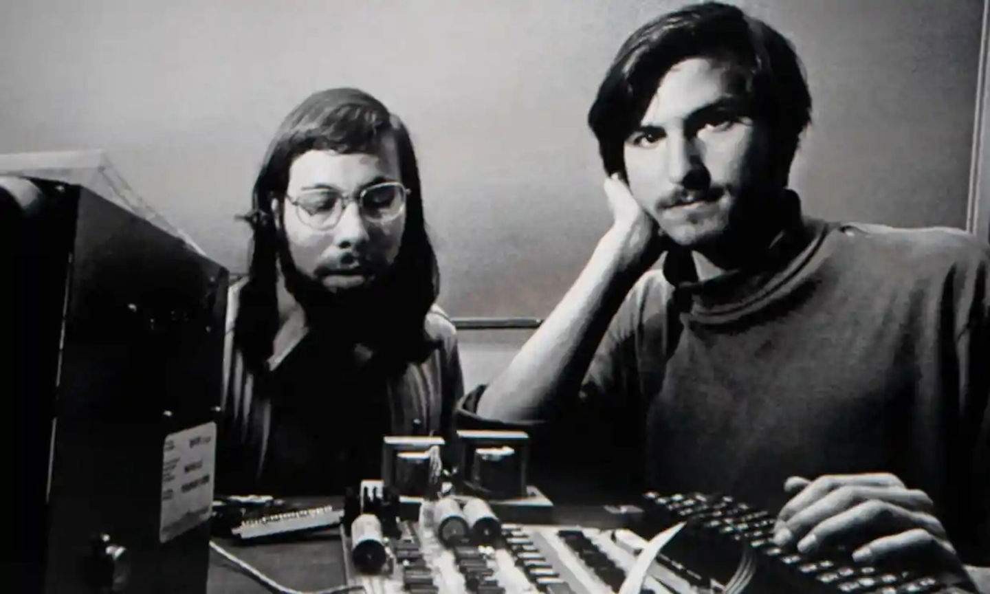 Falsos mitos: Steve Jobs y Wozniak no crearon Apple en un garaje
