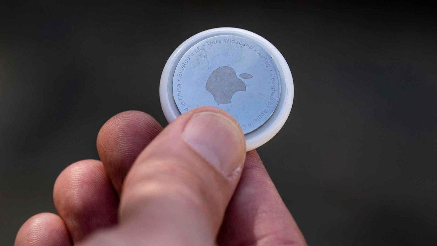 Un AirTag resulta fundamental para recuperar un carrito de golf robado