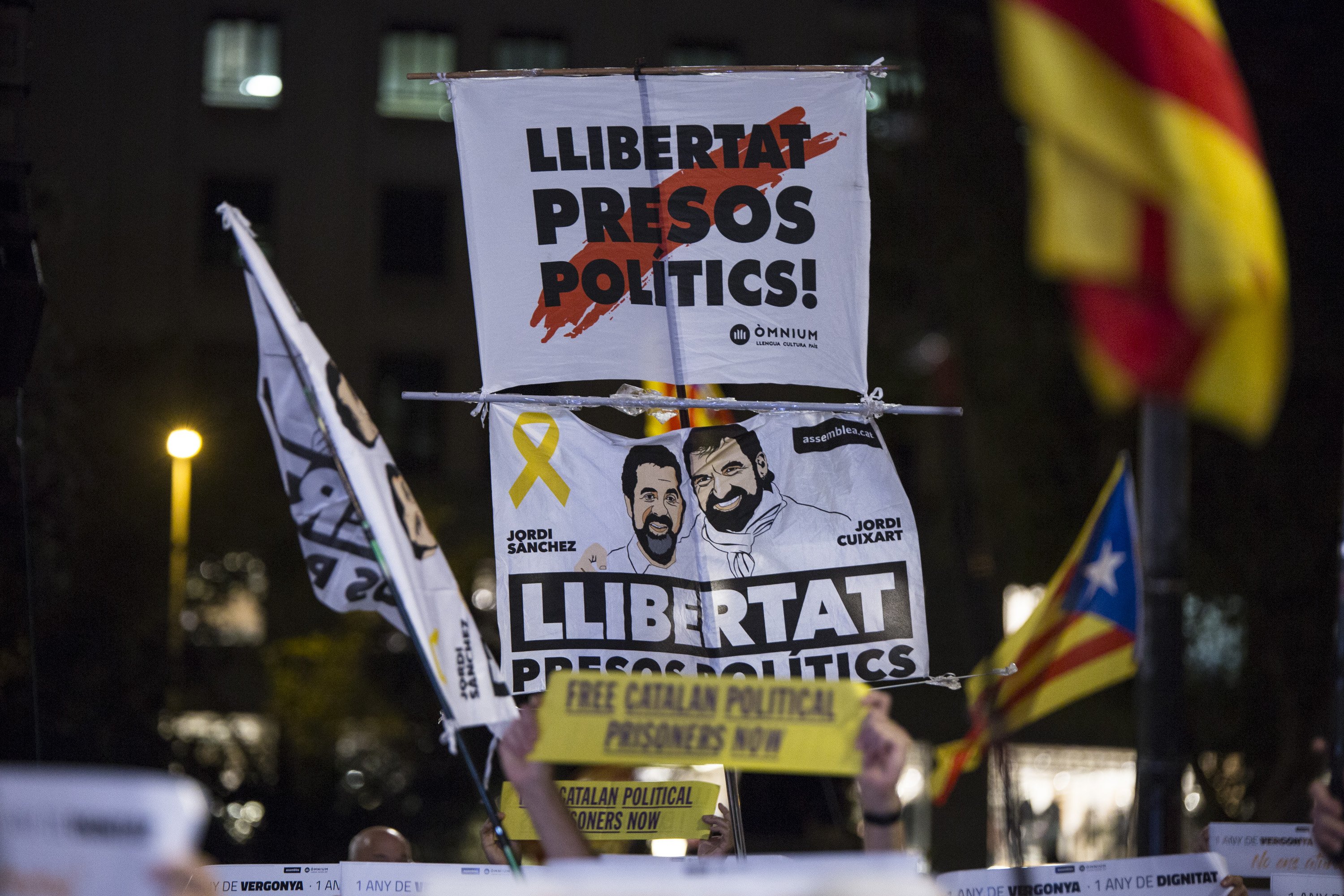 L’any de presó dels Jordis no és notícia a la premsa espanyola