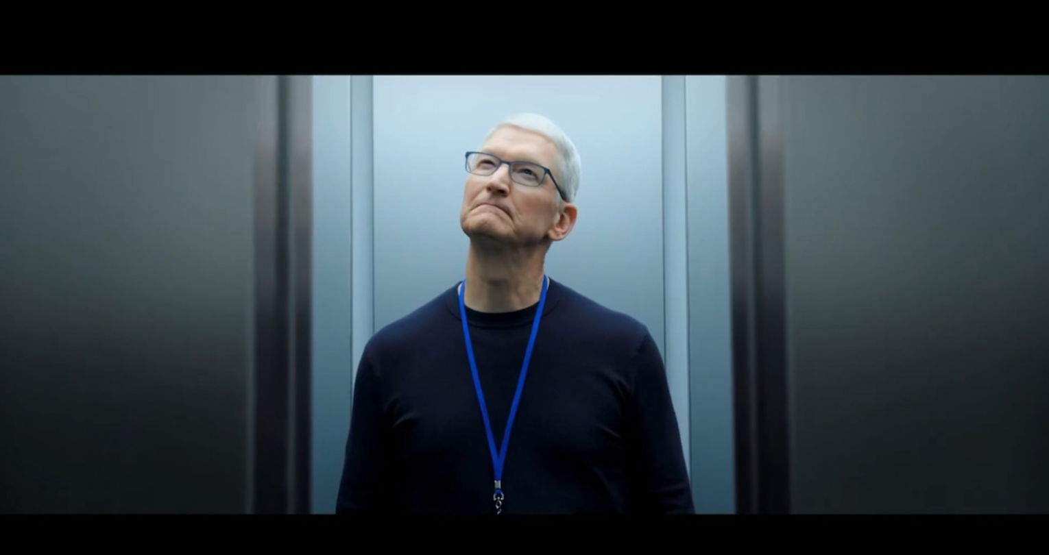 Hi ha un nou treballador a l'oficina de Lumon Industries a 'Separació'