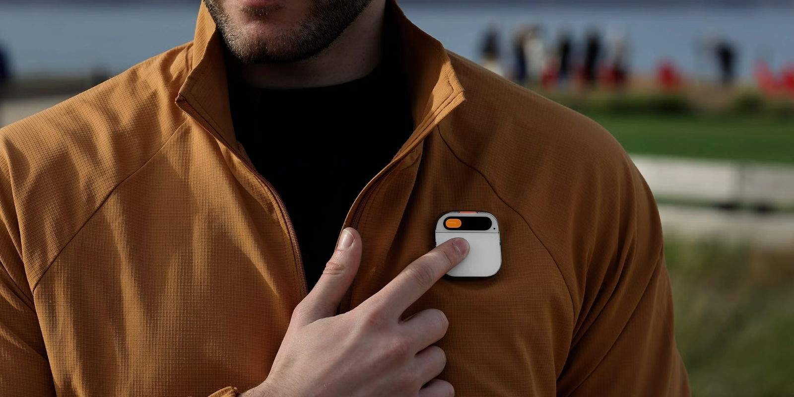 DEP Ai Pin: el dispositivo que pretendía acabar con el iPhone al final ha resultado ser un fracaso