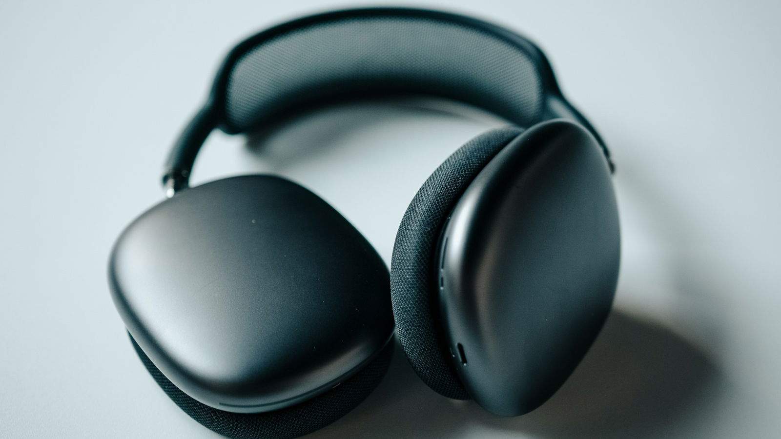 El 15è Aniversari d'AliExpress deixa els auriculars AirPods Max al millor preu