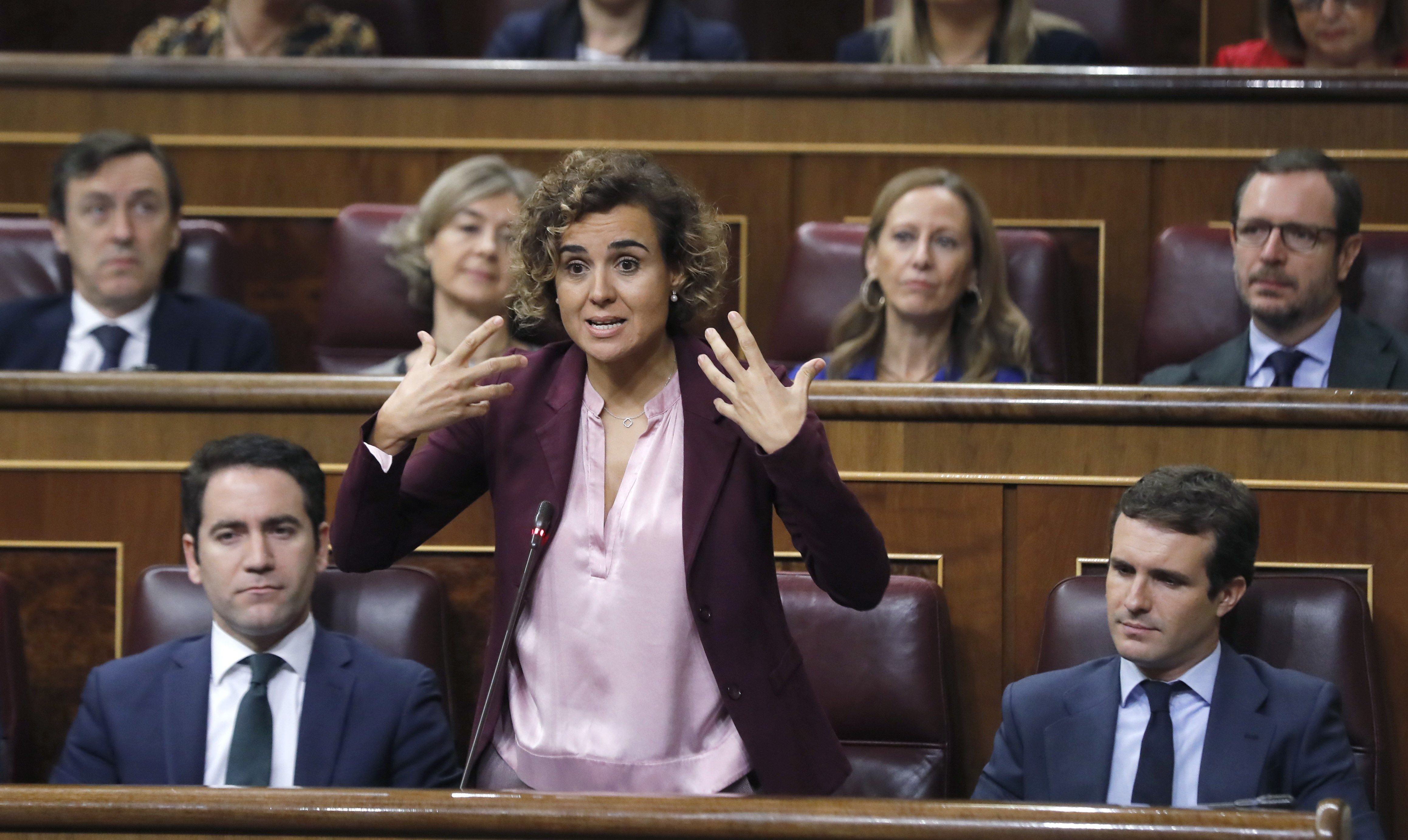 El vídeo de Dolors Montserrat desencadenada al Congrés davant la perplexitat dels diputats