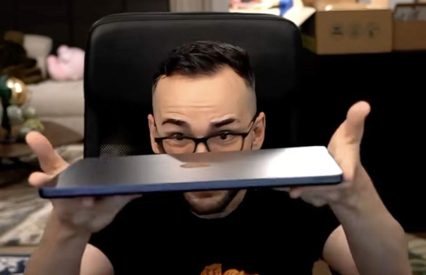 ElXokas se compra un MacBook Air y se queda fascinado con él: "su software es súper intuitivo y rápido"