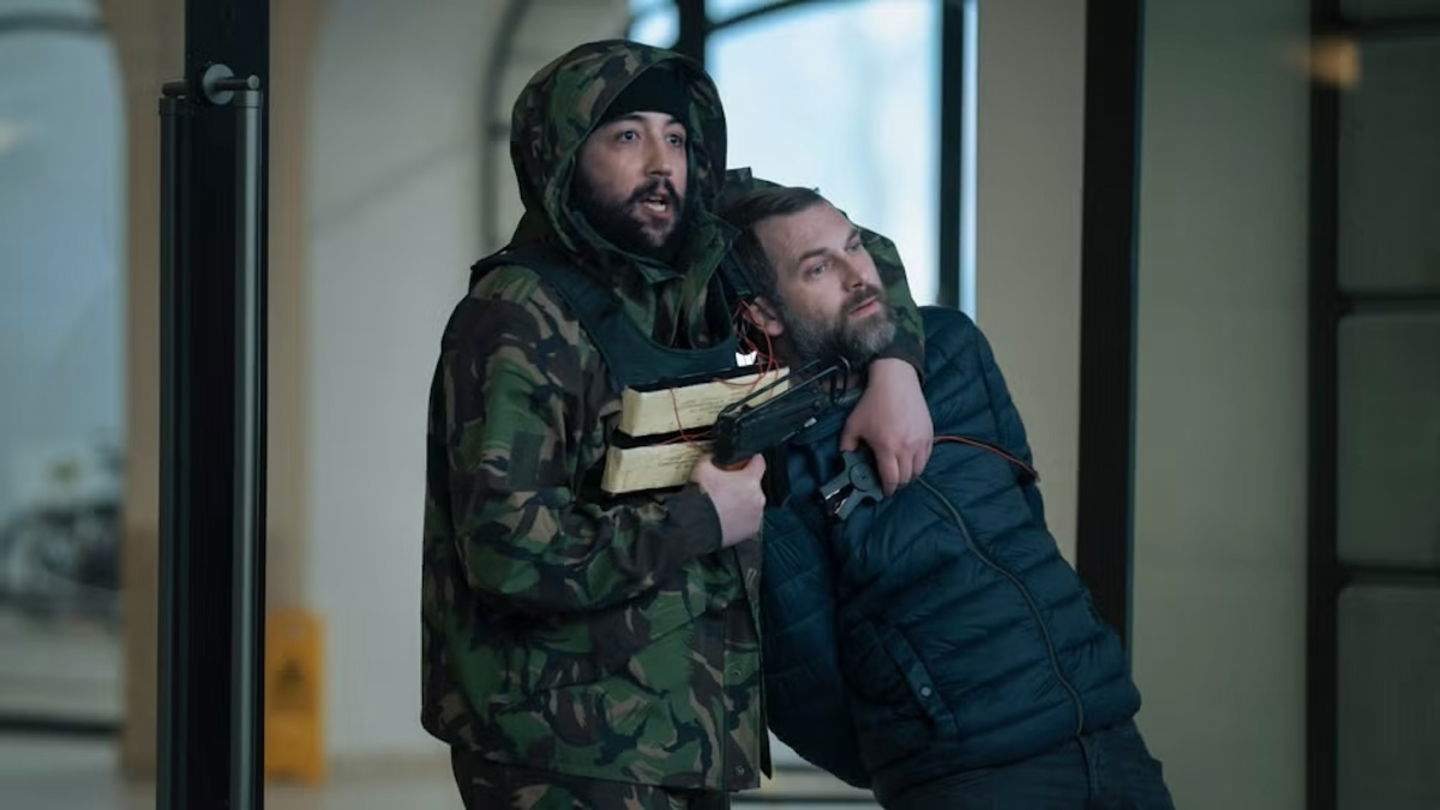 Aquesta pel·lícula narra un robatori amb presa d'ostatges en una Apple Store i està basada en fets reals