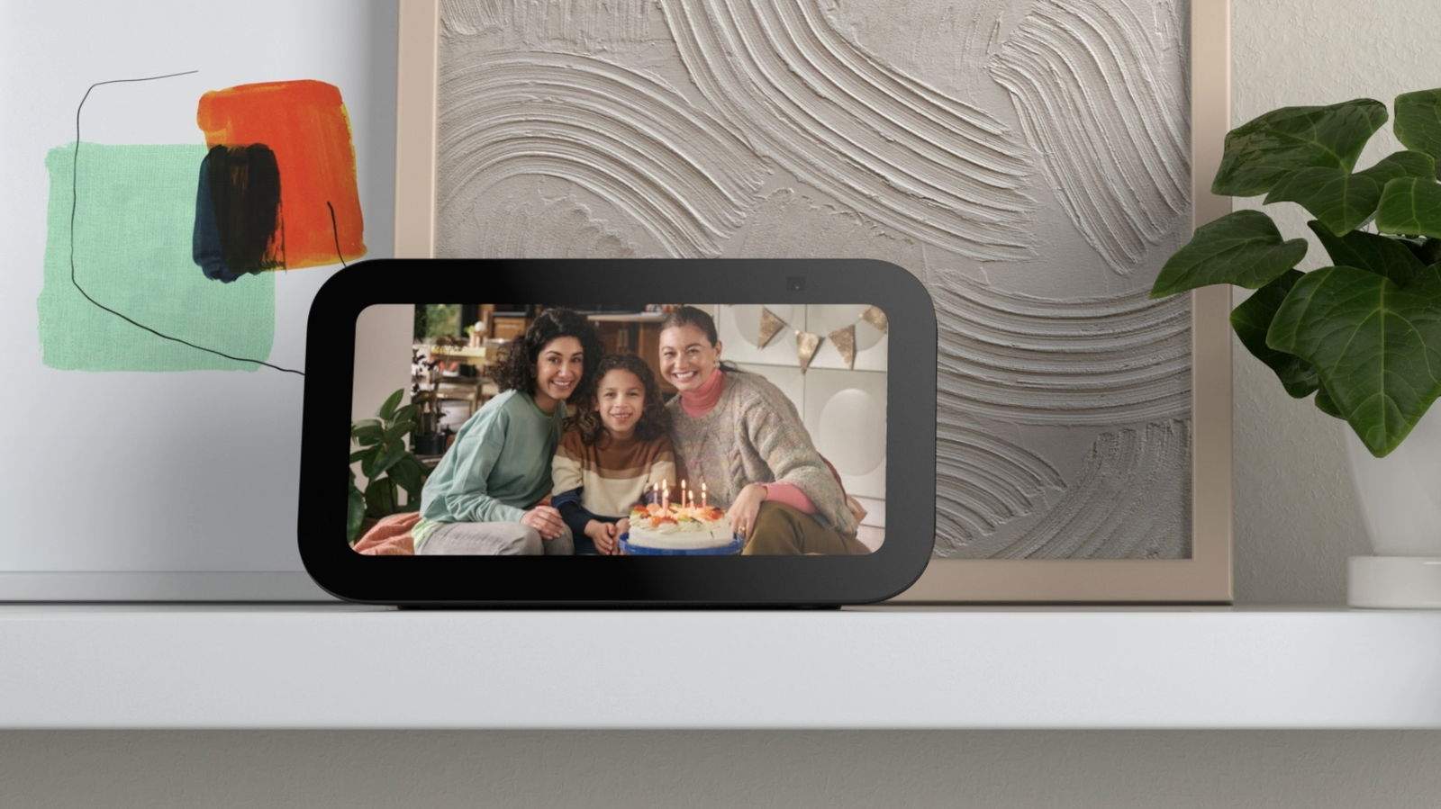 La pantalla intel·ligent més popular d'Amazon cau de preu amb la seva última oferta: substitueix el teu despertador per Alexa i inclou un endoll intel·ligent