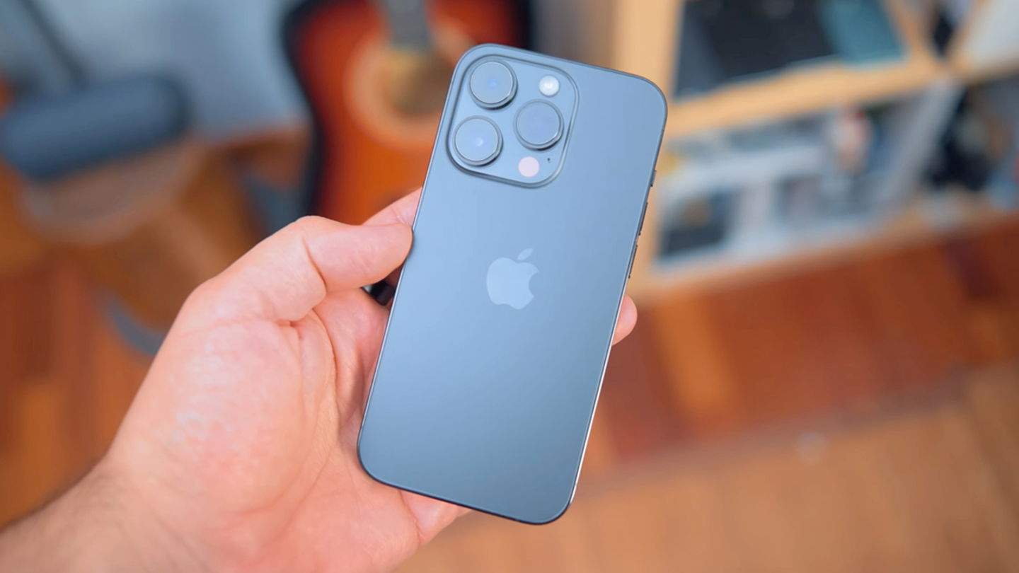 Aquest iPhone Pro Max costa menys de 700 euros i ho té tot per triomfar: disseny, rendiment i actualitzacions