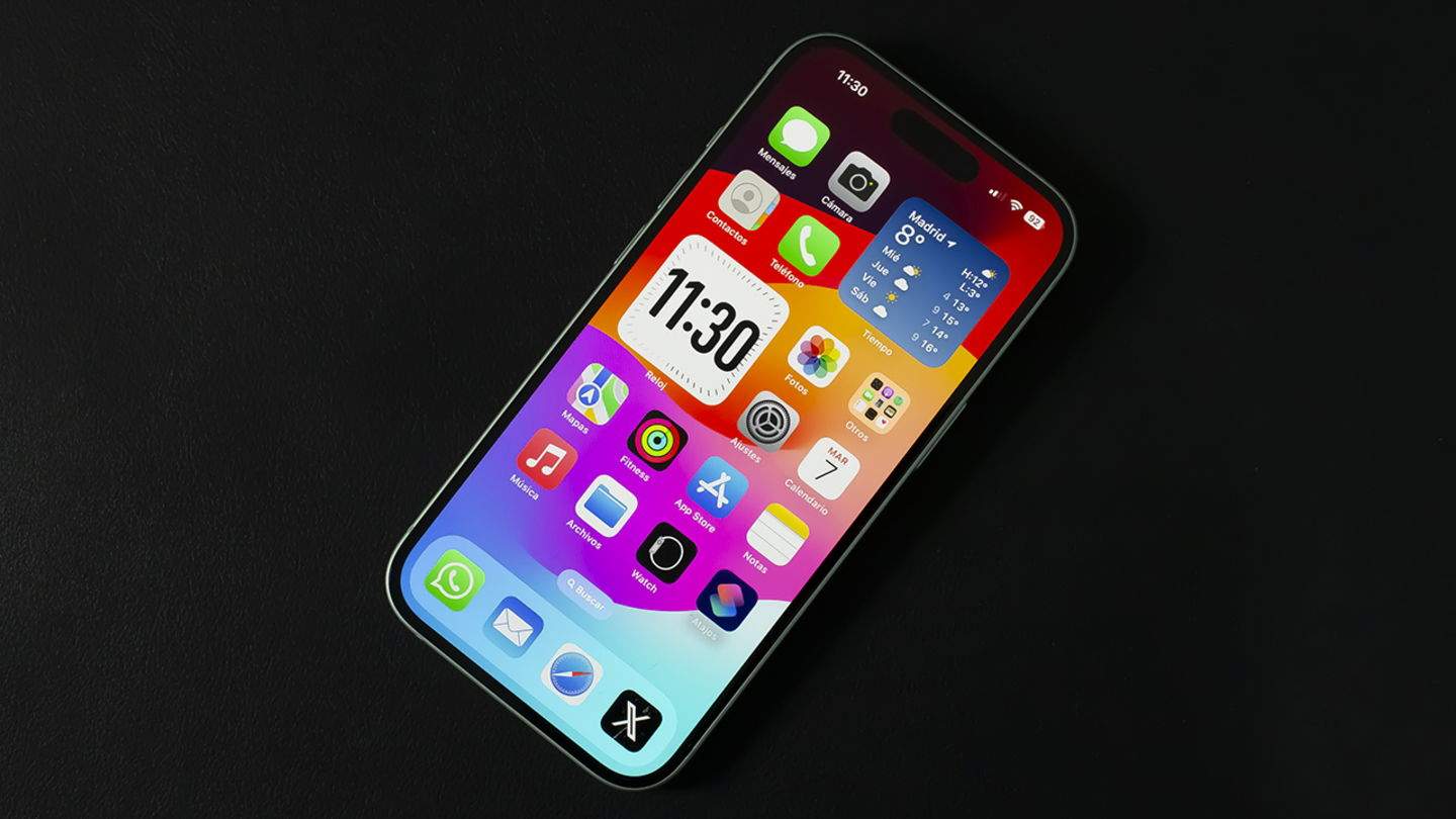 ¿Es recomendable el iPhone 15 en 2025? Análisis con sus principales rivales dentro de la gama de Apple