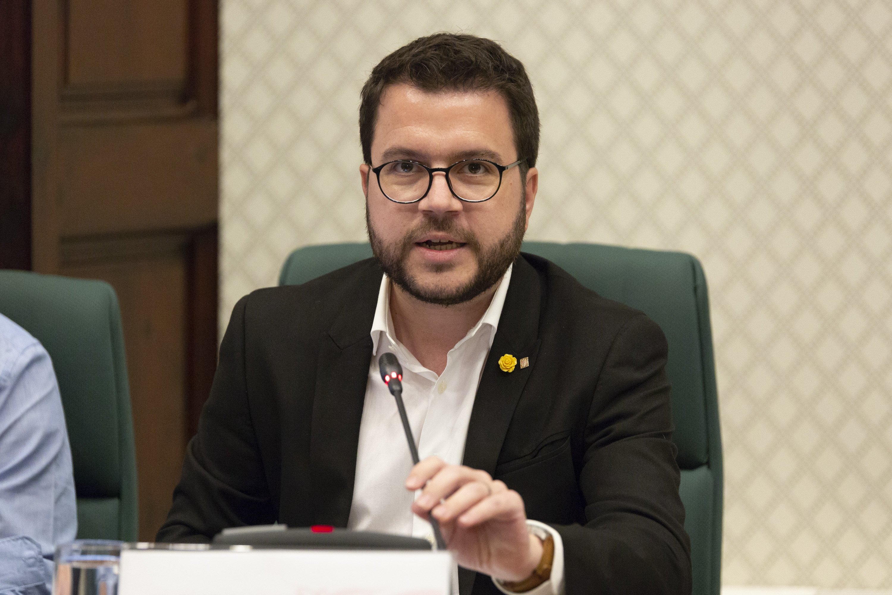 Aragonès sosté que s'haurà de parlar de tot en la reunió Iglesias-Junqueras